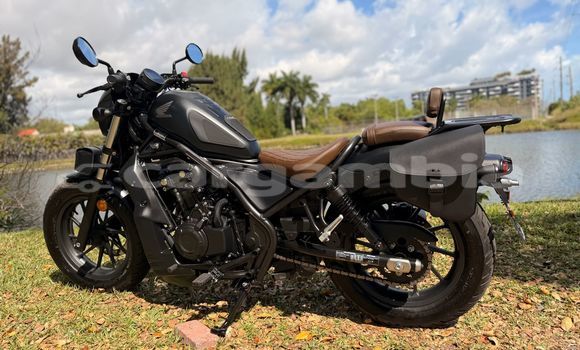 Buy Used Honda Rebel Black Bike in Bansang in Janjanbureh Buy Used Honda Rebel Black Bike in Bansang in Janjanbureh
