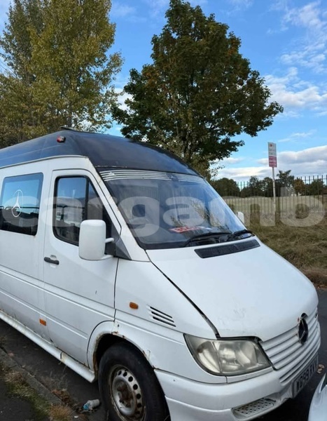 Big with watermark mercedes benz vito banjul banjul 2726