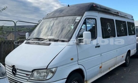 Acheter Occasion Voiture Mercedes-Benz Vito Blanc à Banjul, Banjul Acheter Occasion Voiture Mercedes-Benz Vito Blanc à Banjul, Banjul