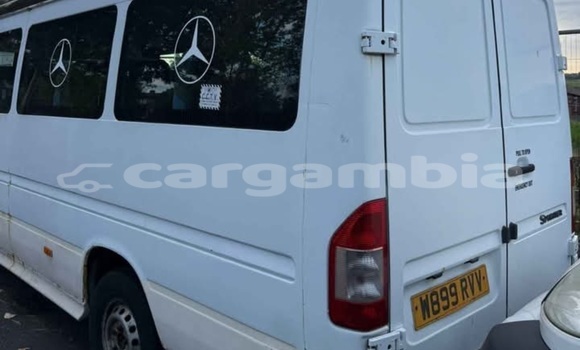 Acheter Occasion Voiture Mercedes-Benz Vito Blanc à Banjul, Banjul Acheter Occasion Voiture Mercedes-Benz Vito Blanc à Banjul, Banjul