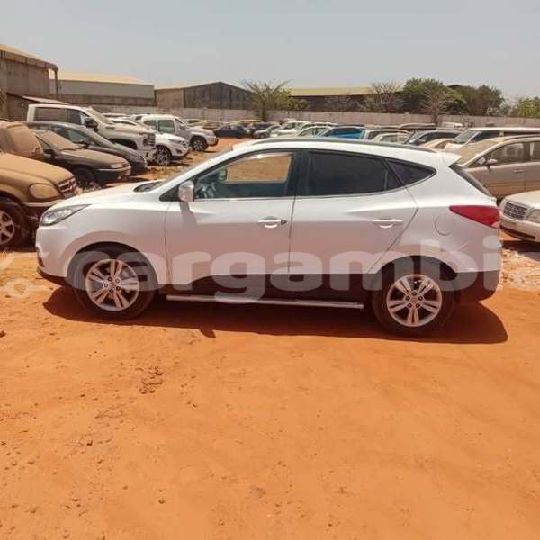 Big with watermark hyundai accent banjul banjul 2727