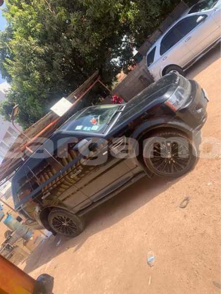 Big with watermark range rover range rover banjul banjul 2737
