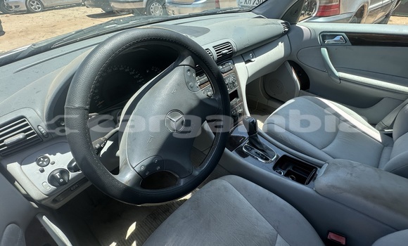 Dieundeu Occasion Mercedes‒Benz C–Class Silver Auto in Brufut in Brikama Dieundeu Occasion Mercedes‒Benz C–Class Silver Auto in Brufut in Brikama