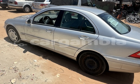 Dieundeu Occasion Mercedes‒Benz C–Class Silver Auto in Brufut in Brikama Dieundeu Occasion Mercedes‒Benz C–Class Silver Auto in Brufut in Brikama
