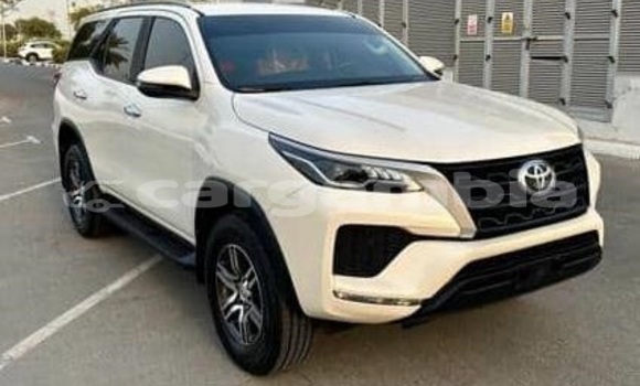Buy Used Toyota Fortuner White Car in Banjul in Banjul