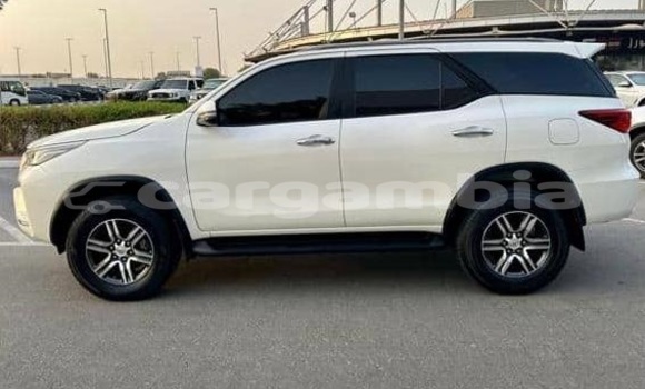 Buy Used Toyota Fortuner White Car in Banjul in Banjul Buy Used Toyota Fortuner White Car in Banjul in Banjul
