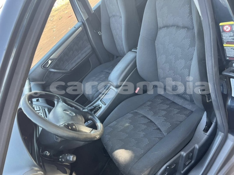 Big with watermark mercedes benz c classe kanifing bakau 2776