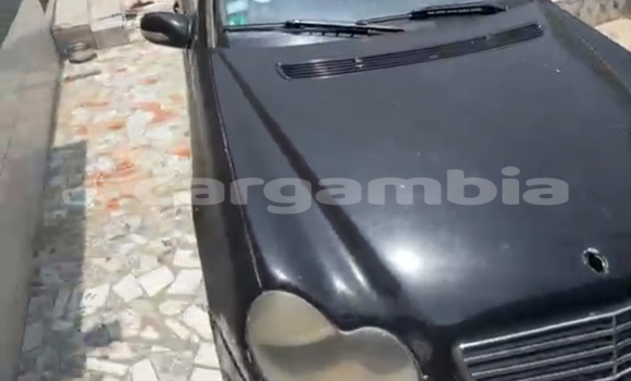 Buy Import Mercedes-Benz C-Classe Black Car in Bakau in Kanifing Buy Import Mercedes-Benz C-Classe Black Car in Bakau in Kanifing