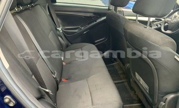 اشتري مستعمل Toyota Matrix Blue سيارة في Banjul في Banjul