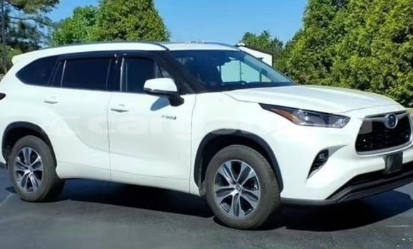 Acheter Occasion Voiture Toyota Highlander Blanc à Banjul, Banjul Acheter Occasion Voiture Toyota Highlander Blanc à Banjul, Banjul