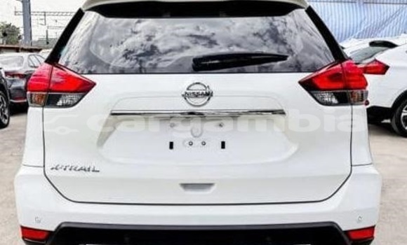 Dieundeu Occasion Nissan X-Trail White Auto in Banjul in Banjul Dieundeu Occasion Nissan X-Trail White Auto in Banjul in Banjul