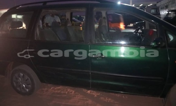 Dieundeu Occasion SEAT Alhambra Green Auto in Lamin in Kerewan Dieundeu Occasion SEAT Alhambra Green Auto in Lamin in Kerewan