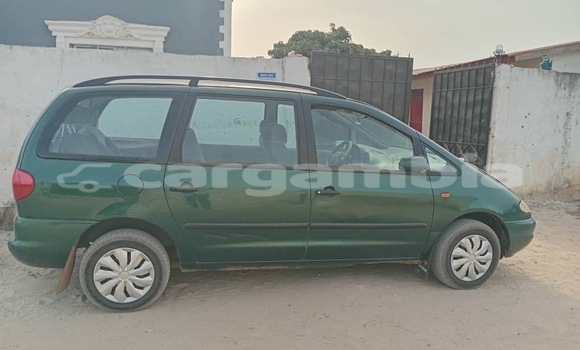 Dieundeu Occasion SEAT Alhambra Green Auto in Lamin in Kerewan Dieundeu Occasion SEAT Alhambra Green Auto in Lamin in Kerewan