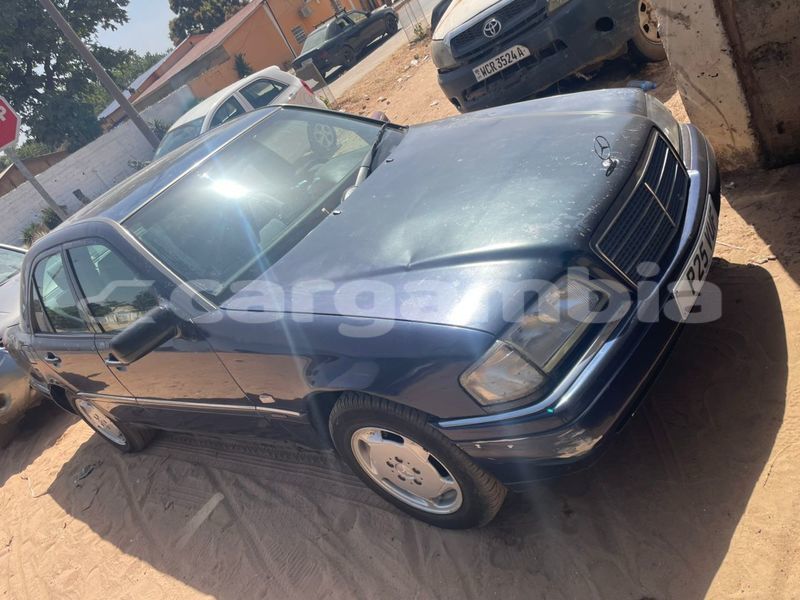 Big with watermark mercedes benz c classe kanifing bakau 2802
