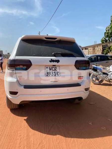 Big with watermark jeep cherokee banjul banjul 2807