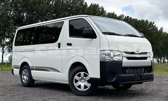 Buy Used Toyota HiAce White Car in Bansang in Janjanbureh