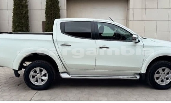 اشتري مستعمل Mitsubishi L200 White سيارة في Banjul في Banjul اشتري مستعمل Mitsubishi L200 White سيارة في Banjul في Banjul