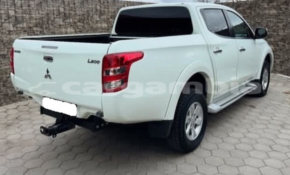 اشتري مستعمل Mitsubishi L200 White سيارة في Banjul في Banjul اشتري مستعمل Mitsubishi L200 White سيارة في Banjul في Banjul
