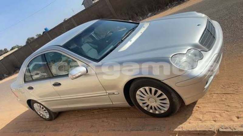 Big with watermark mercedes viano kanifing bakau 2876