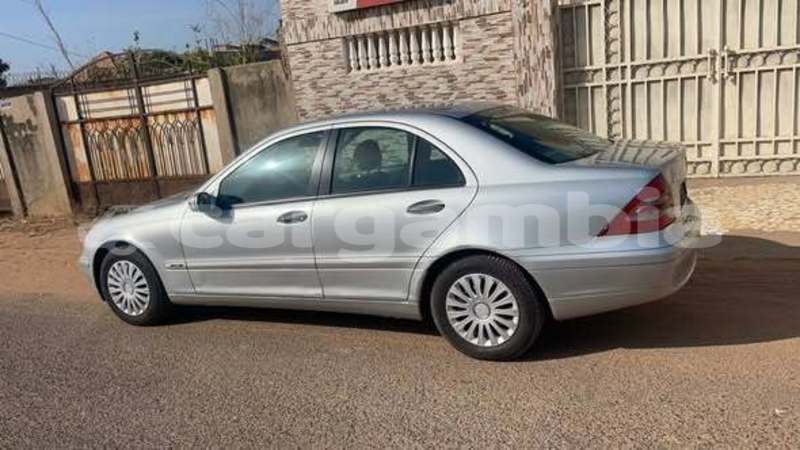 Big with watermark mercedes viano kanifing bakau 2876