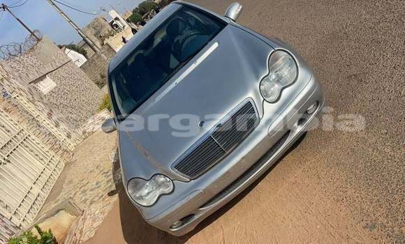 اشتري مستعمل Mercedes Viano Other سيارة في Bakau في Kanifing اشتري مستعمل Mercedes Viano Other سيارة في Bakau في Kanifing