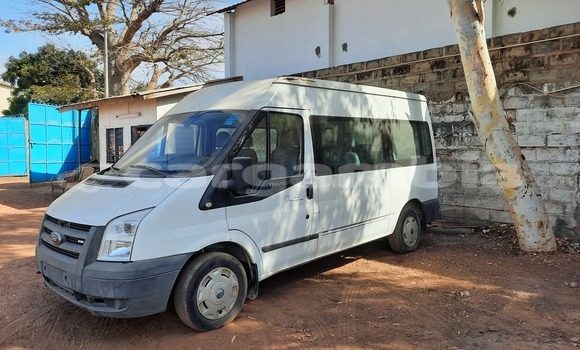 Buy Used Ford Tourneo Custom White Car in Serekunda in Kanifing Buy Used Ford Tourneo Custom White Car in Serekunda in Kanifing
