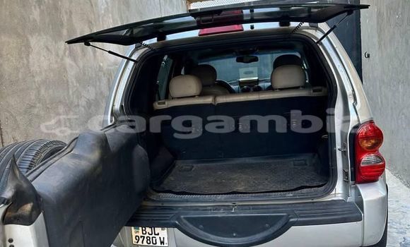 اشتري مستعمل Jeep Liberty Silver سيارة في Bakau في Kanifing اشتري مستعمل Jeep Liberty Silver سيارة في Bakau في Kanifing