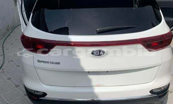 Buy Used Kia Sportage White Car in Banjul in Banjul Buy Used Kia Sportage White Car in Banjul in Banjul