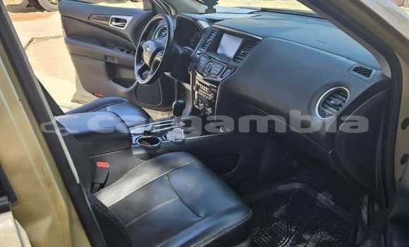 Buy Used Nissan Pathfinder Other Car in Banjul in Banjul Buy Used Nissan Pathfinder Other Car in Banjul in Banjul