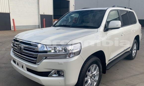 Buy Used Toyota Land Cruiser White Car in Banjul in Banjul
