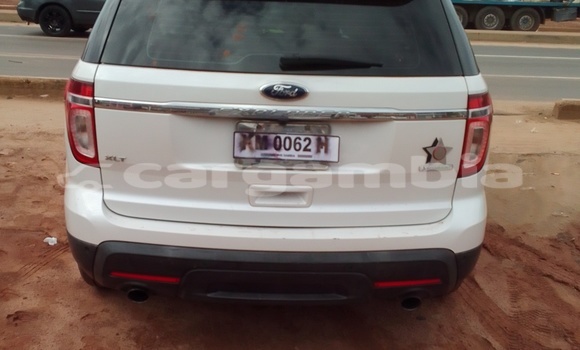 اشتري مستعمل Ford Explorer White سيارة في Sukuta في Brikama اشتري مستعمل Ford Explorer White سيارة في Sukuta في Brikama
