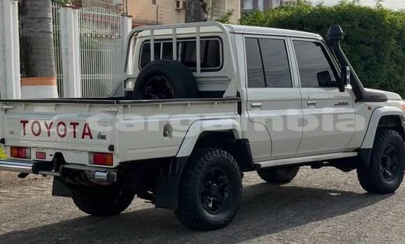 اشتري مستعمل Toyota Land Cruiser White سيارة في Banjul في Banjul اشتري مستعمل Toyota Land Cruiser White سيارة في Banjul في Banjul