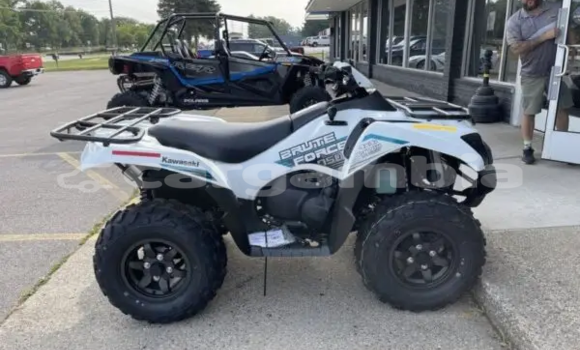 Dieundeu Beess Kawasaki Brute Force White Bike in Bakau in Kanifing Dieundeu Beess Kawasaki Brute Force White Bike in Bakau in Kanifing
