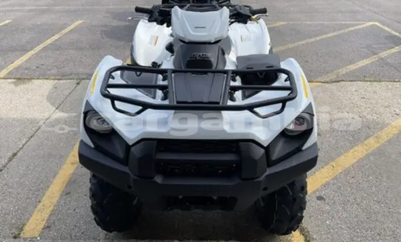 Dieundeu Beess Kawasaki Brute Force White Bike in Bakau in Kanifing Dieundeu Beess Kawasaki Brute Force White Bike in Bakau in Kanifing