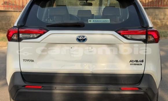 اشتري مستعمل Toyota RAV4 White سيارة في Banjul في Banjul اشتري مستعمل Toyota RAV4 White سيارة في Banjul في Banjul