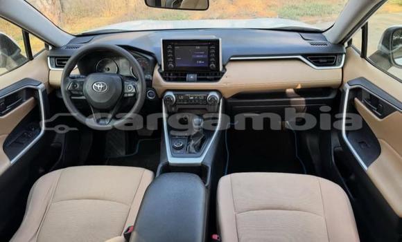 اشتري مستعمل Toyota RAV4 White سيارة في Banjul في Banjul اشتري مستعمل Toyota RAV4 White سيارة في Banjul في Banjul