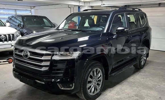 Buy Used Toyota Land Cruiser Black Car in Serekunda in Kanifing