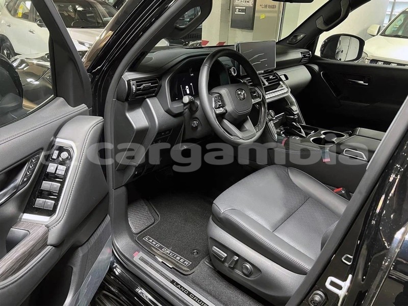 Big with watermark toyota land cruiser kanifing serekunda 2976