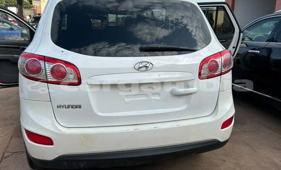 Dieundeu Imported Hyundai Santa Fe White Auto in Brikama in Brikama Dieundeu Imported Hyundai Santa Fe White Auto in Brikama in Brikama
