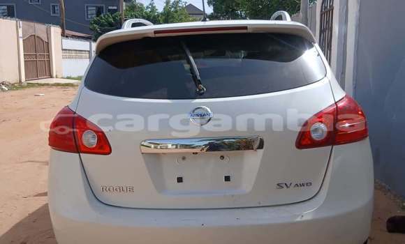 Buy Used Nissan Rogue White Car in Banjul in Banjul Buy Used Nissan Rogue White Car in Banjul in Banjul