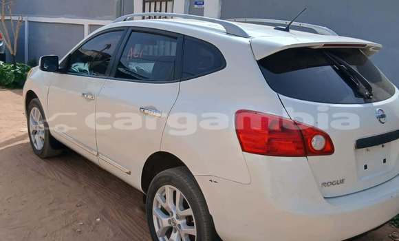 Buy Used Nissan Rogue White Car in Banjul in Banjul Buy Used Nissan Rogue White Car in Banjul in Banjul