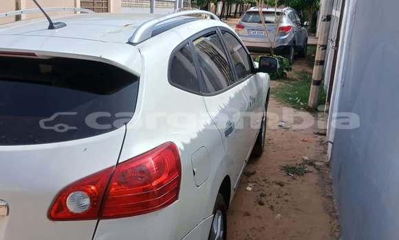 Buy Used Nissan Rogue White Car in Banjul in Banjul Buy Used Nissan Rogue White Car in Banjul in Banjul