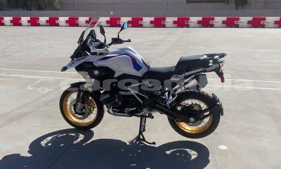 اشتري مستعمل BMW R1200GS Adventure White دراجة نارية في Mansakonko في Mansakonko اشتري مستعمل BMW R1200GS Adventure White دراجة نارية في Mansakonko في Mansakonko