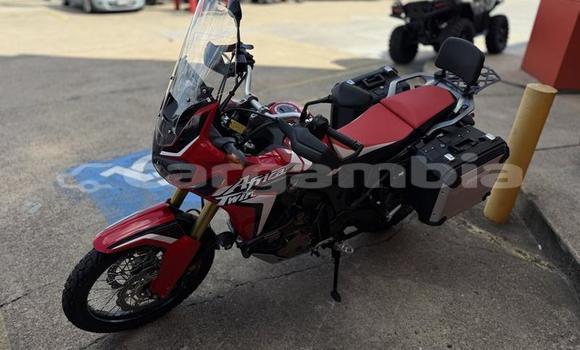 Acheter Occasion Moto Honda CRF Rouge à Banjul, Banjul Acheter Occasion Moto Honda CRF Rouge à Banjul, Banjul