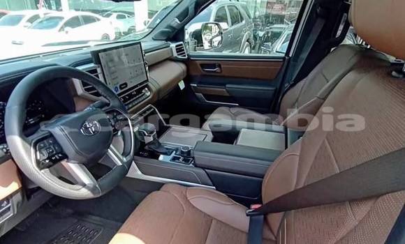 Buy Used Toyota Tundra White Car in Banjul in Banjul Buy Used Toyota Tundra White Car in Banjul in Banjul