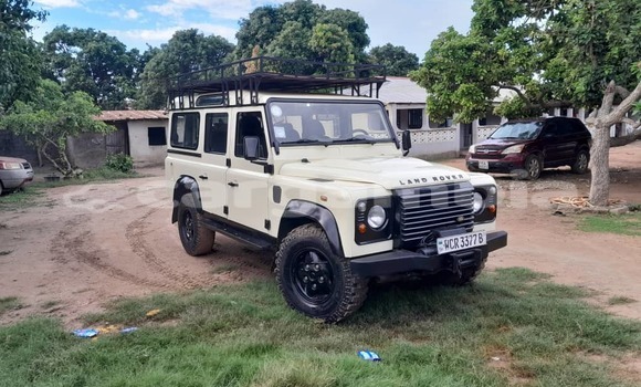 Buy Used Land Rover Defender Beige Car in Brufut in Brikama Buy Used Land Rover Defender Beige Car in Brufut in Brikama