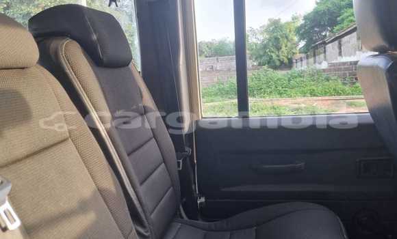 Buy Used Land Rover Defender Beige Car in Brufut in Brikama Buy Used Land Rover Defender Beige Car in Brufut in Brikama