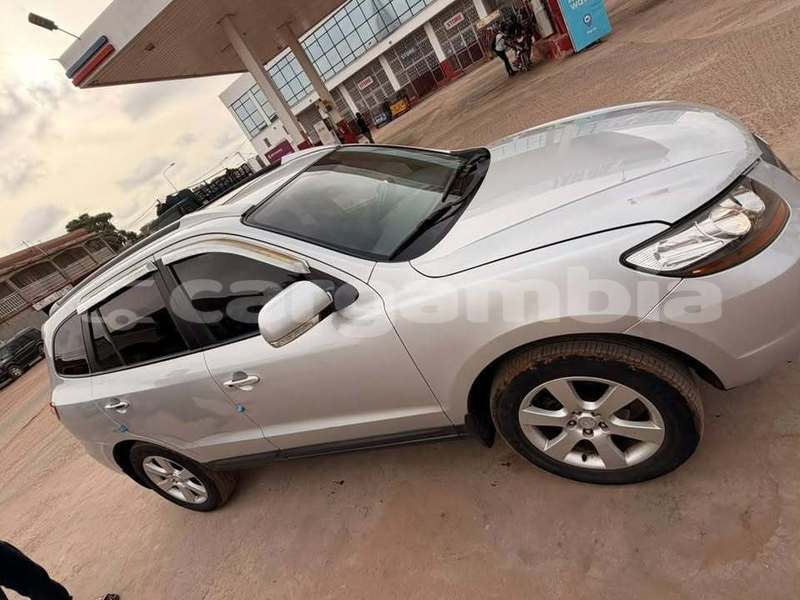 Big with watermark hyundai santa fe kanifing serekunda 3079