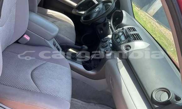 اشتري مستعمل Toyota RAV4 Red سيارة في Serekunda في Kanifing اشتري مستعمل Toyota RAV4 Red سيارة في Serekunda في Kanifing