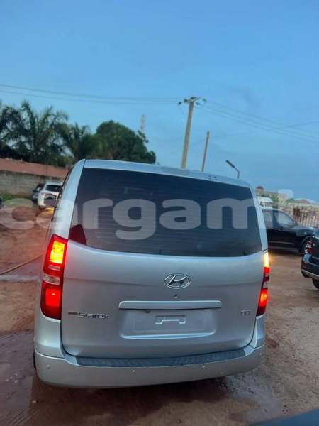 Big with watermark hyundai starex kanifing serekunda 3091